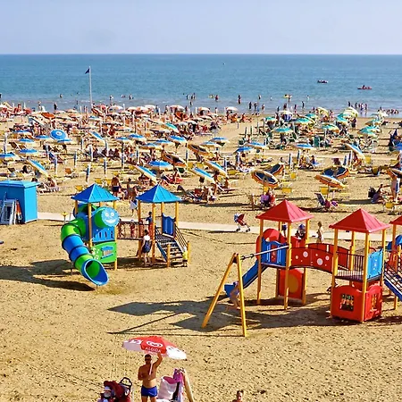 Bright With Ac 350m Far The Sea Bibione