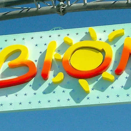 Bright With Ac 350m Far The Sea Bibione