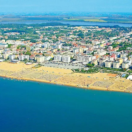 Bright With Ac 350m Far The Sea Bibione